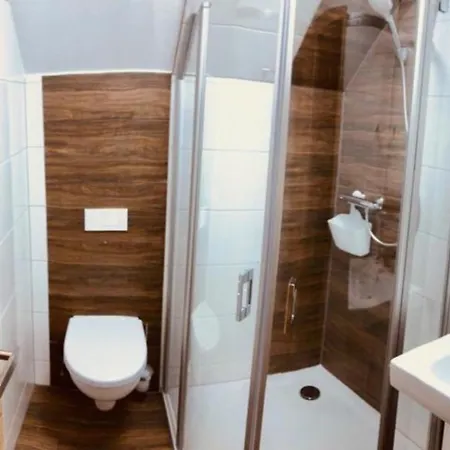 Traumhaftes Mit Balkon - Odins Blick 6 - Mit Privatstrand, Sauna Apartment Lobbe